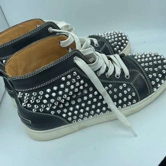 Christian Louboutin Louis Flat Calf Spikes - Picture 5 of 10